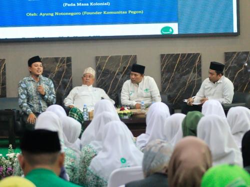 Dari Gresik untuk NU: KH Chisni Umar Burhan dan Dedikasi Arsip Sejarah