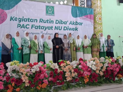 Ajak Anggota Menuju Wanita Shalihah, Fatayat Diwek Gelar Diba' Akbar