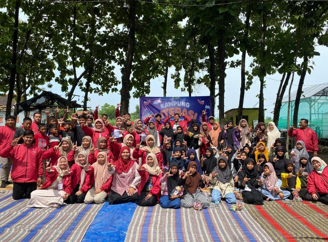 "Kampung Literasi", Inisiasi Mahasiswa Undar Jombang Perkuat Keterampilan Baca Tulis Anak-Anak