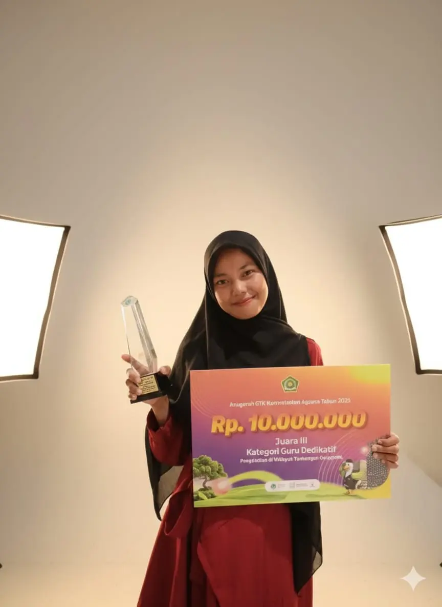Seberangi Laut ke Sekolah, Babak Kurnia Guru PAl Asal Riau ini Terima Anugrah Kemenag RI