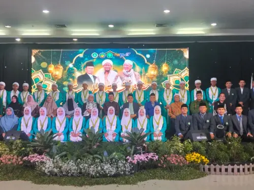 Wisuda Santri Alif Laam Miim, Pengasuh Tekankan Ilmu dan Keberkahan