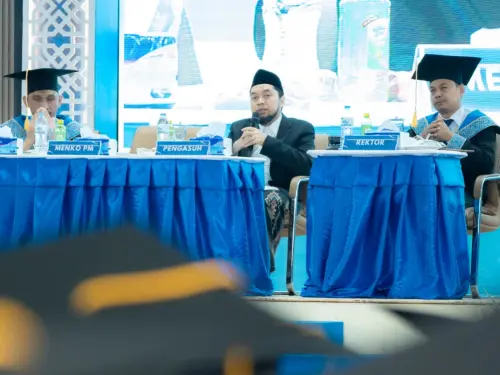 Wisuda ke-35 UNIB, KHR. Achmad Azaim Ibrahimy Titip Pesan: Jangan Tinggalkan Tawassul Batin