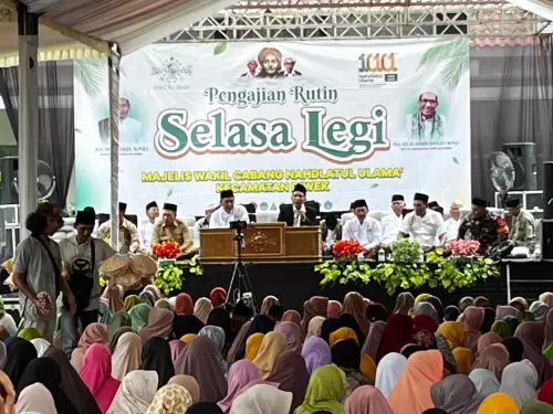 Selasa Legi MWCNU Diwek Hadirkan Pemeriksaan Kesehatan Gratis dan Pengajian Umum