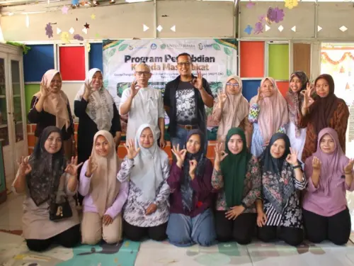 UNISNU Jepara-UMK Dorong Batik Madina Mandiri Go Green dan Go Digital