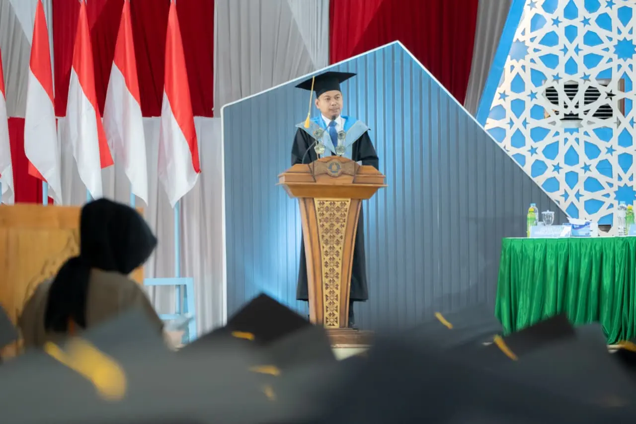 Rektor UNIB Tekankan Sinergi Tafaqquh Fiddin dan Sains Teknologi di Wisuda XXXV
