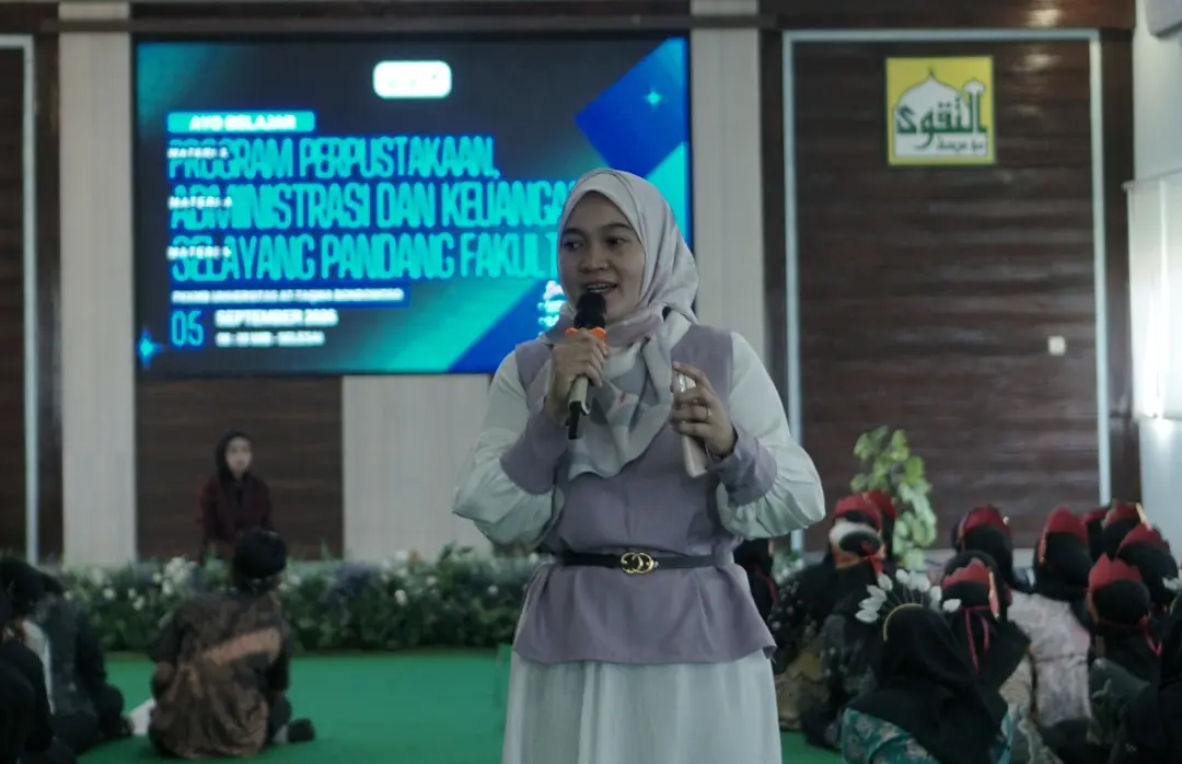 Fatik Lutviana Anggraini Bawa Energi Baru Perpustakaan At-Taqwa, Mahasiswa Didorong Aktif Berburu Referensi